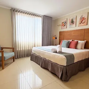 & 3*, Willemstad Curaçao